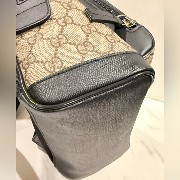 Gucci GG Supreme Small Backpack - Picture 10 of 16